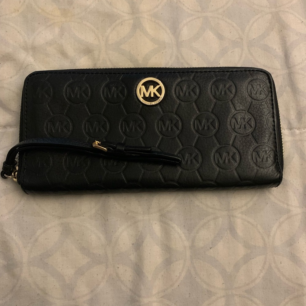 Michael Kors Classic Black Wallet